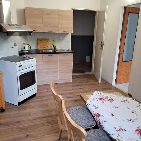Studentska Apartments Карлові Вари Екстер'єр фото