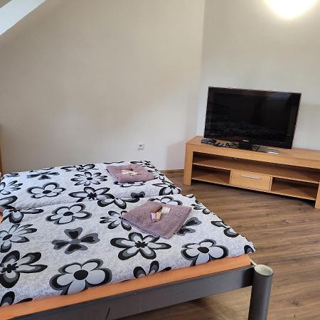 Studentska Apartments Карлові Вари Екстер'єр фото