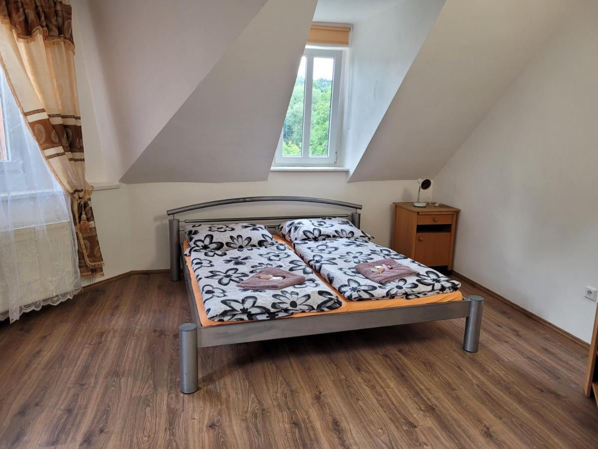 Studentska Apartments Карлові Вари Екстер'єр фото